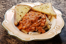 Pasta Bolognese with Garlic Toast